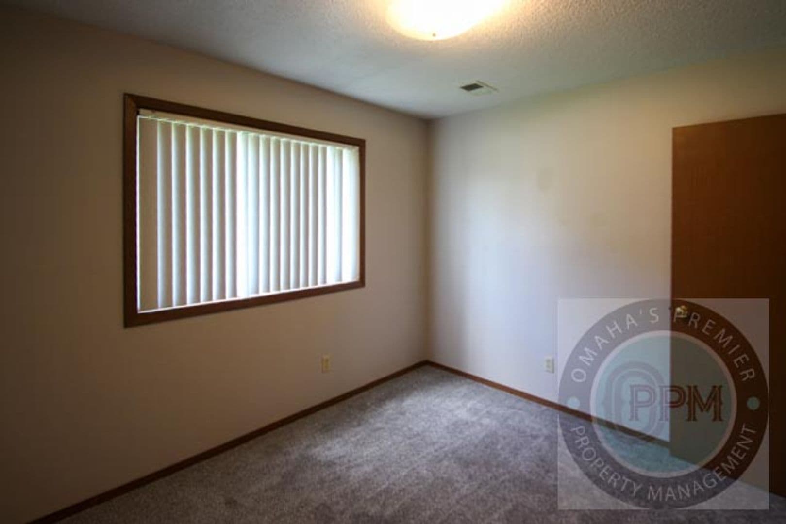 Bennington Apartment: 15605 N 4th St