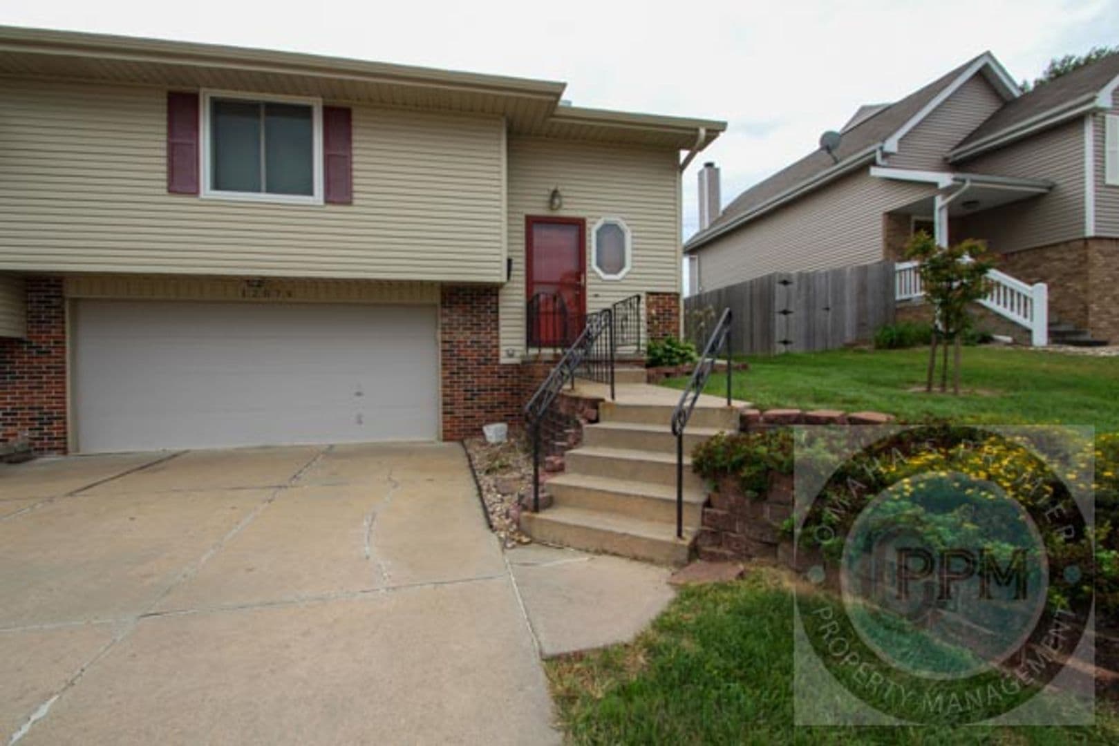 Omaha House: 12079 Patrick Ave