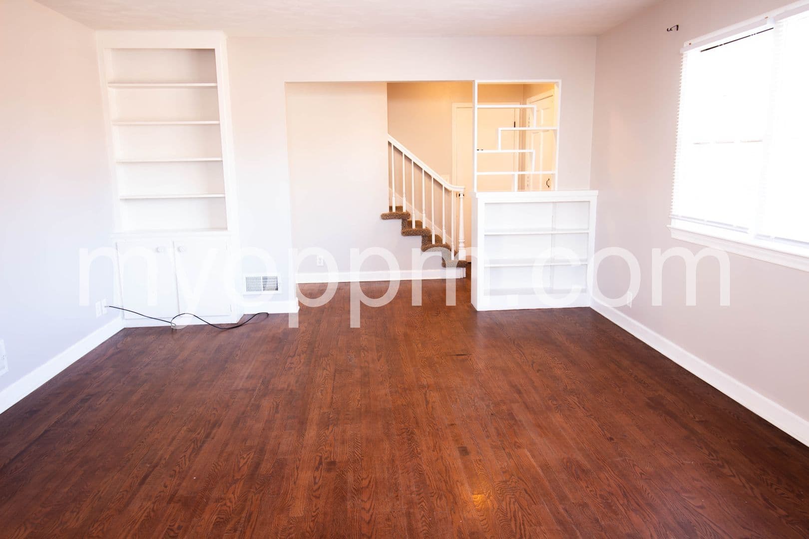 Omaha House: 2321 S 49th St