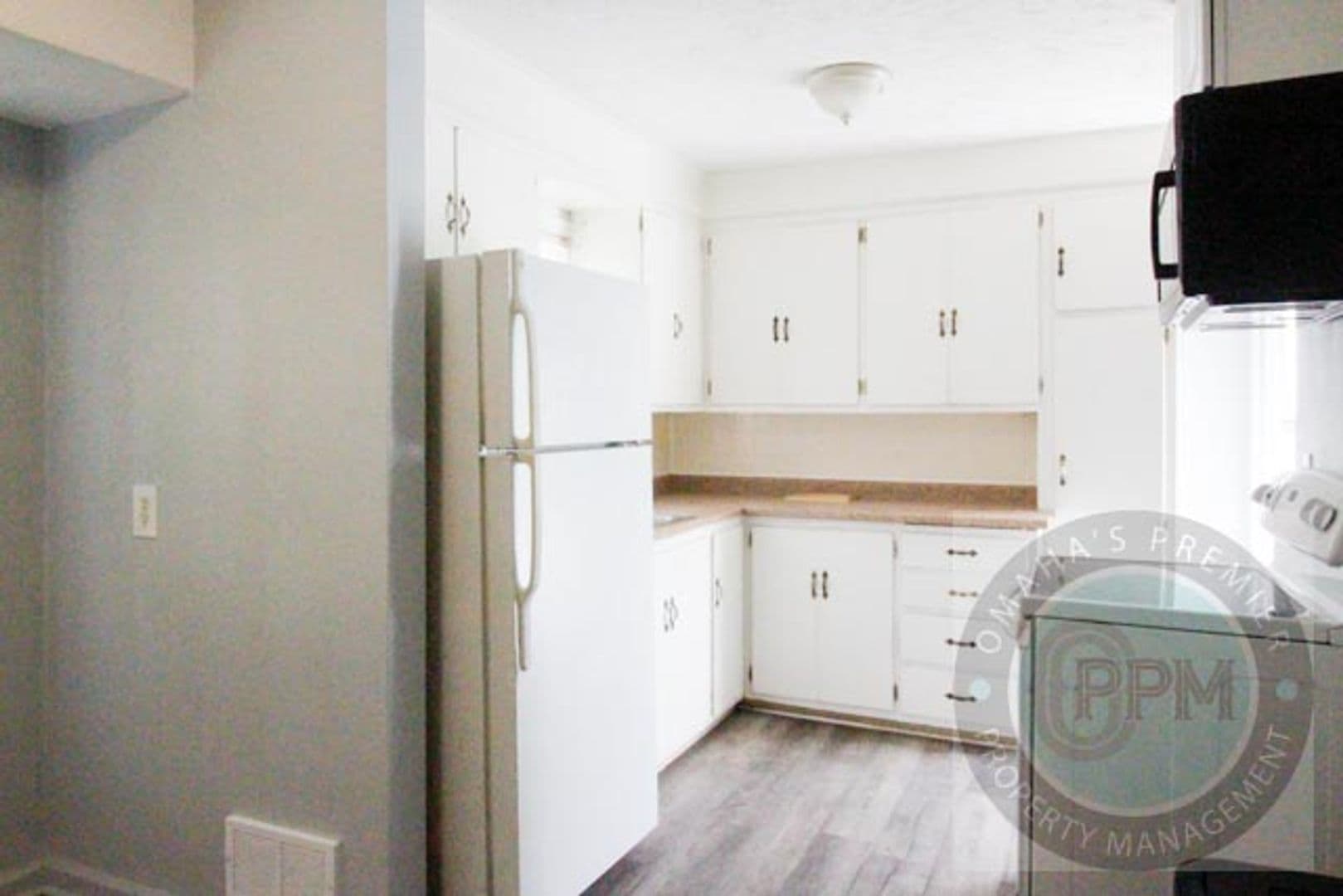Omaha House: 3305 N 55 St