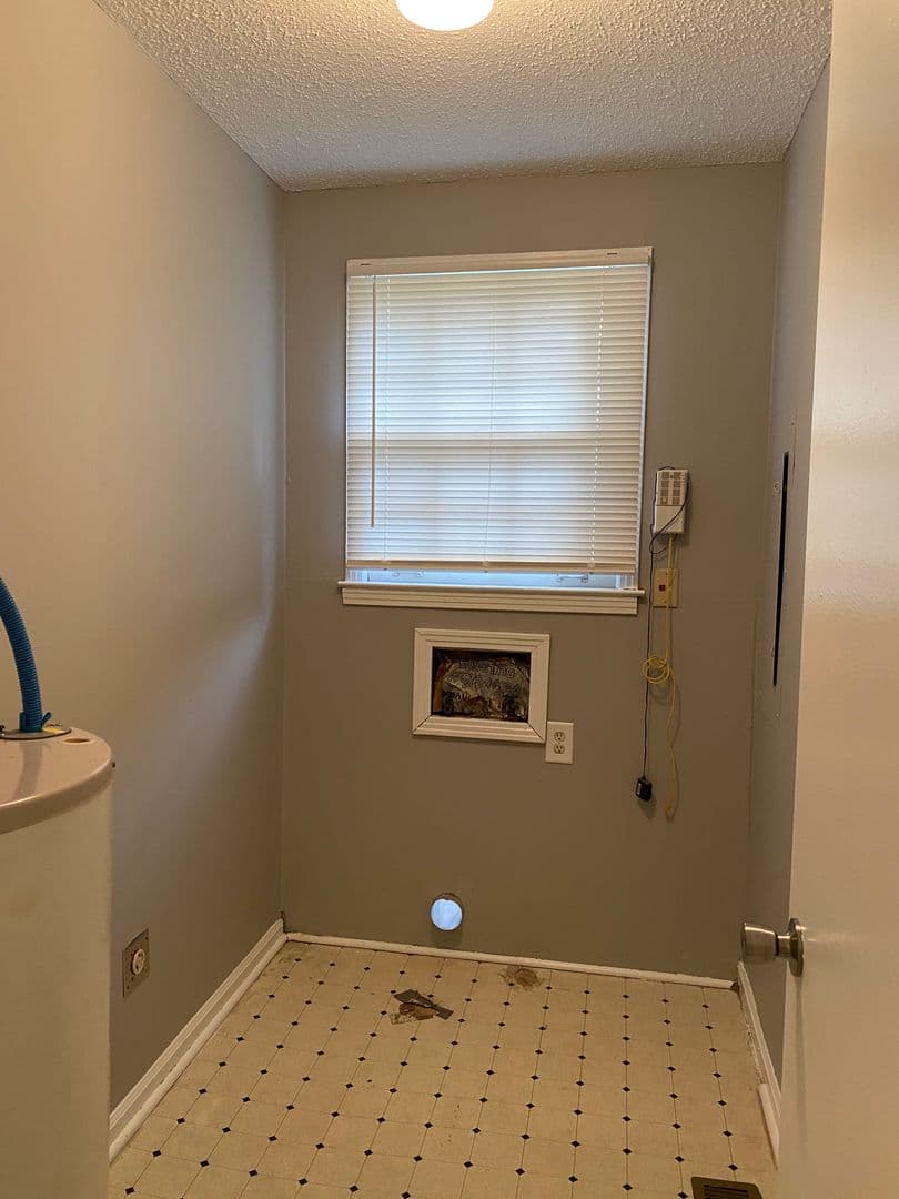Clarksville House: 222 N. 11th St