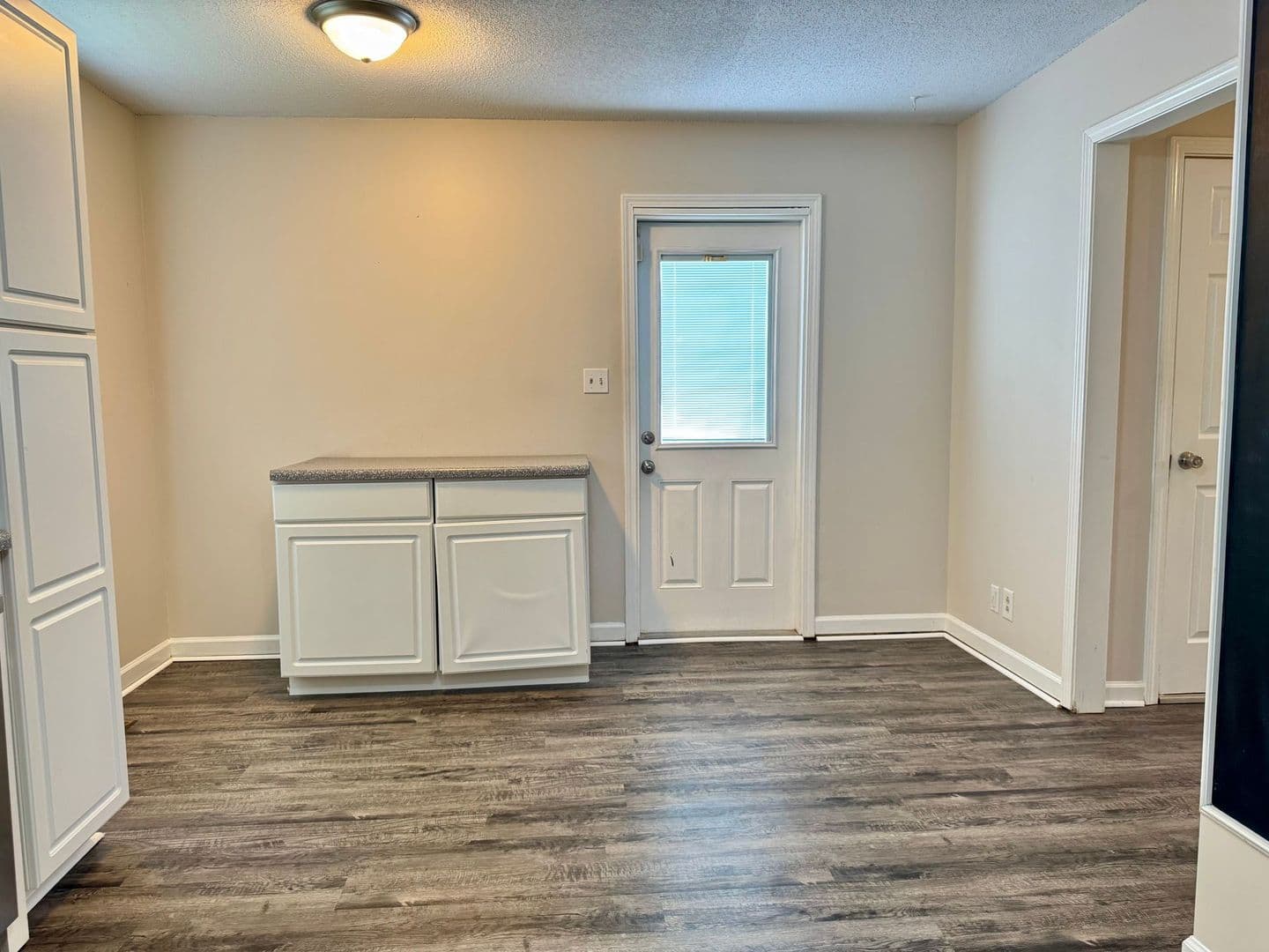 Clarksville House: 1349 Jenny Ln