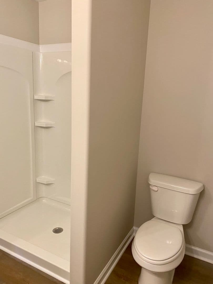 Clarksville Apartment: 943 Center Rd