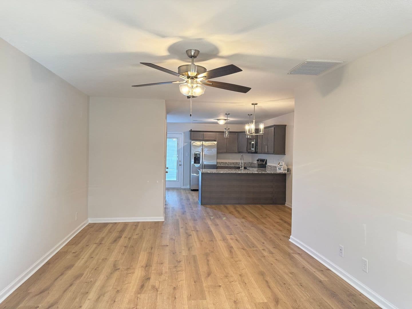Clarksville House: 130 Quarry Point Dr