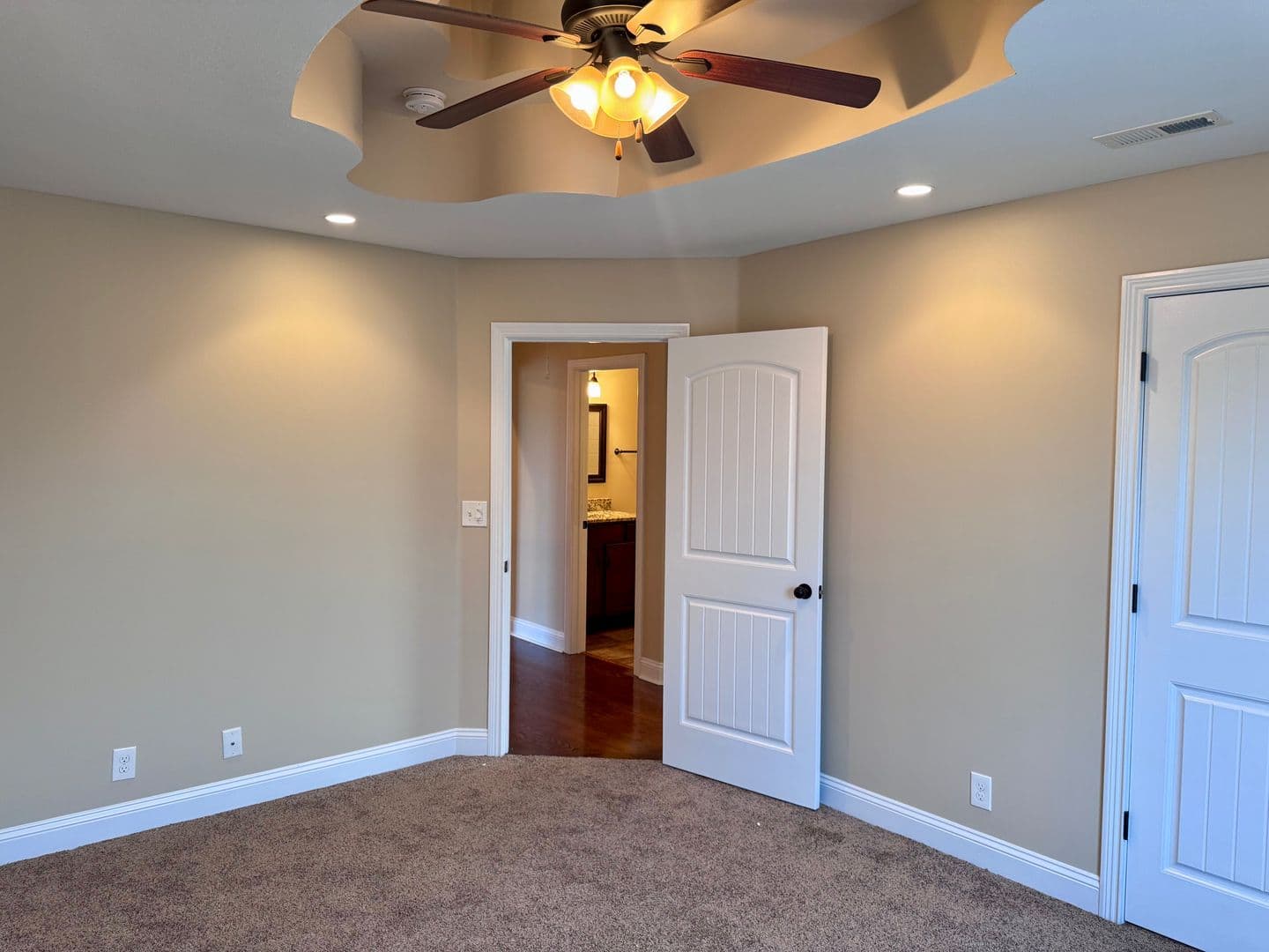 Clarksville House: 1500 Pressler Way