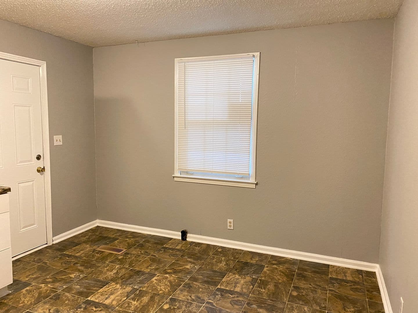 Clarksville House: 222 N. 11th St