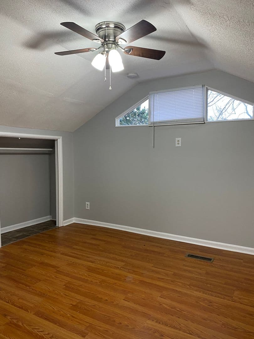Clarksville Apartment: 445 Greenwood Ave
