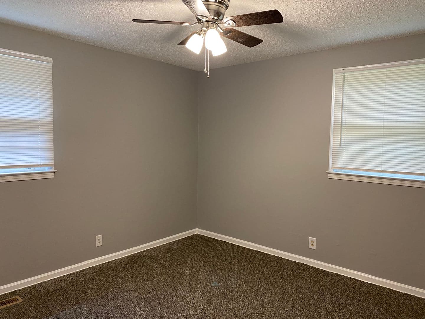 Clarksville House: 222 N. 11th St