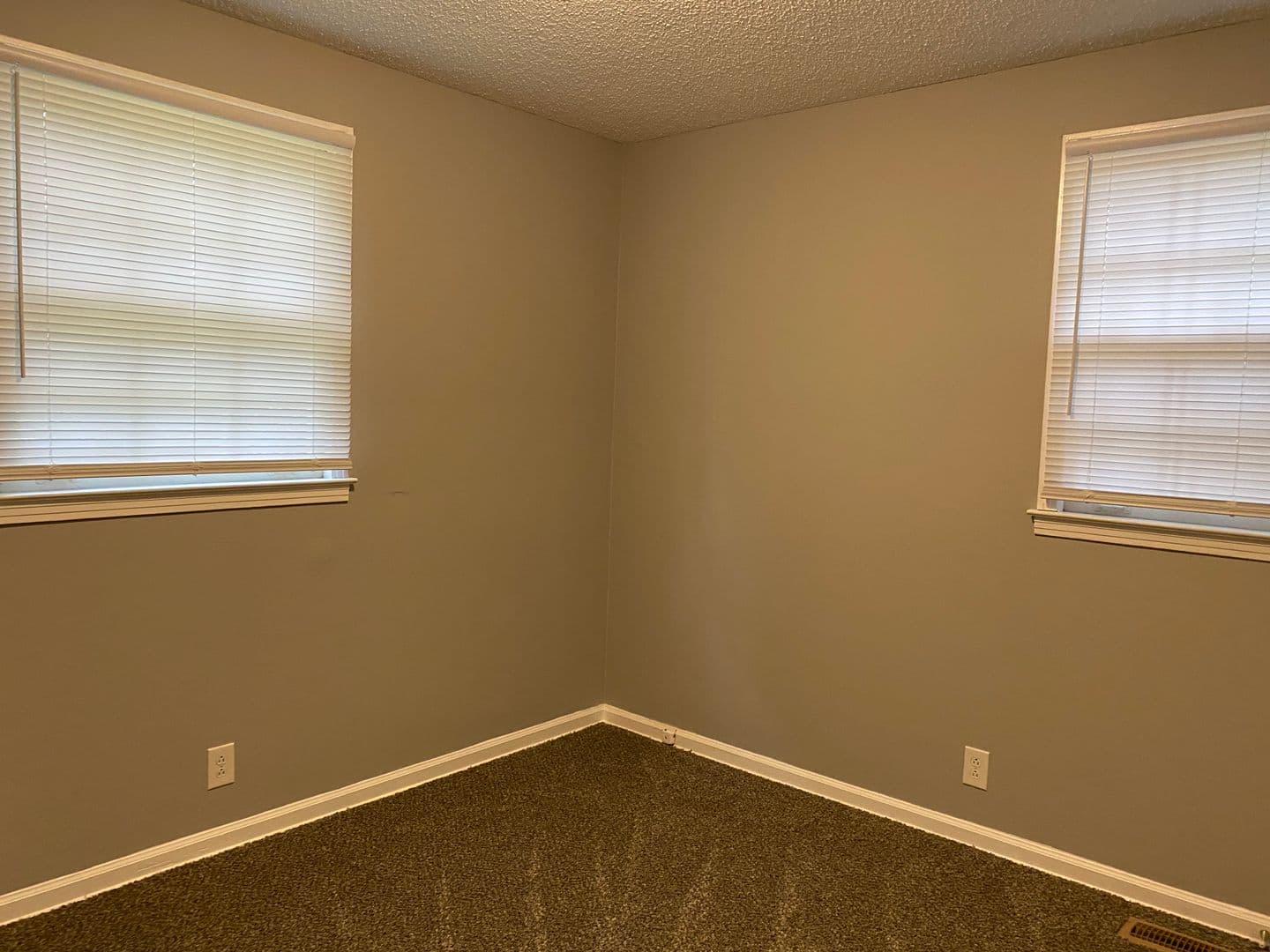 Clarksville House: 222 N. 11th St