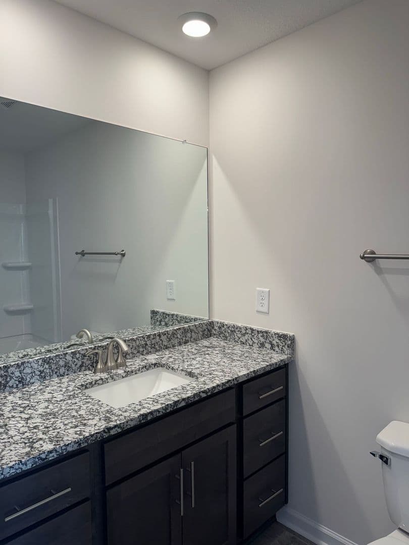 Clarksville House: 130 Quarry Point Dr