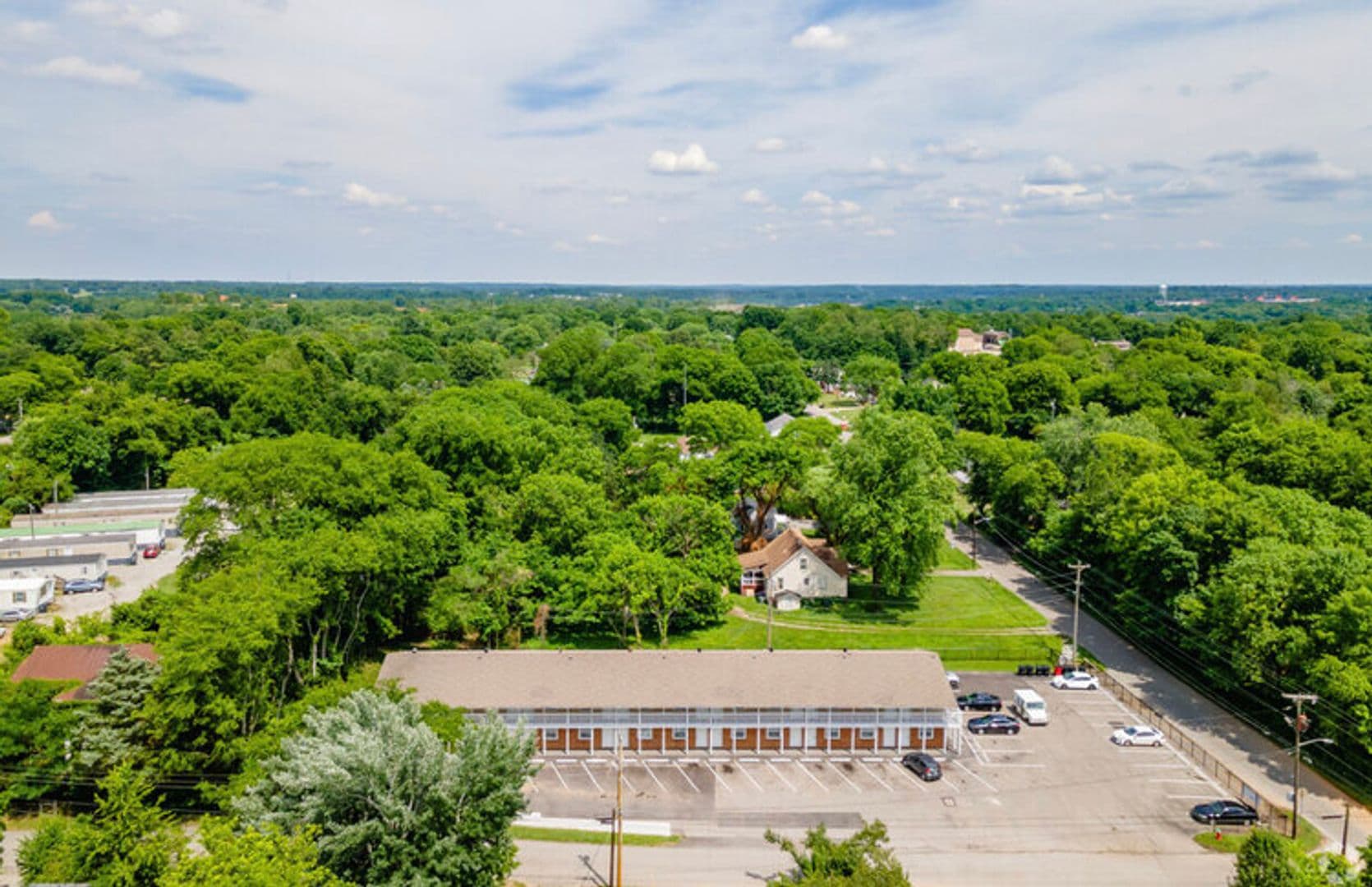Clarksville Apartment: 405 Beech St
