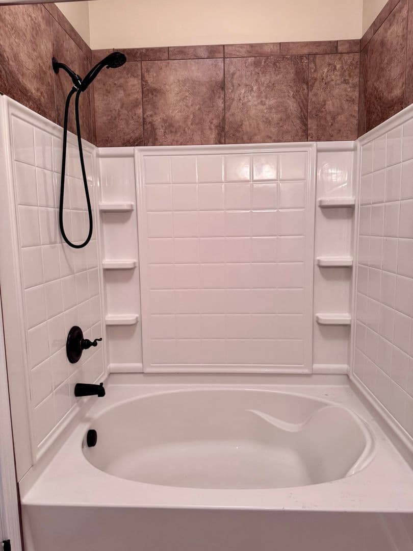 Clarksville House: 1500 Pressler Way