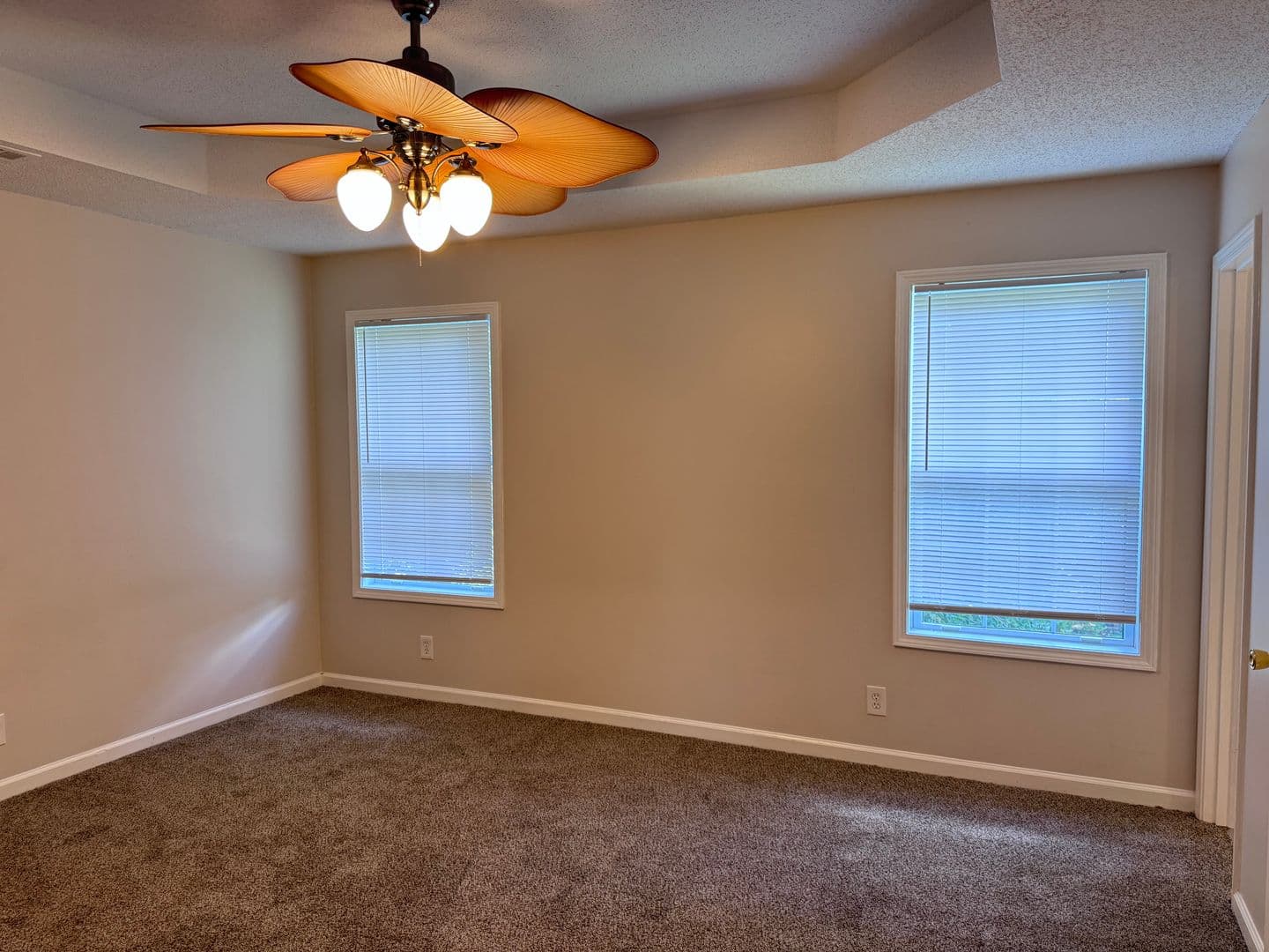 Clarksville House: 1349 Jenny Ln