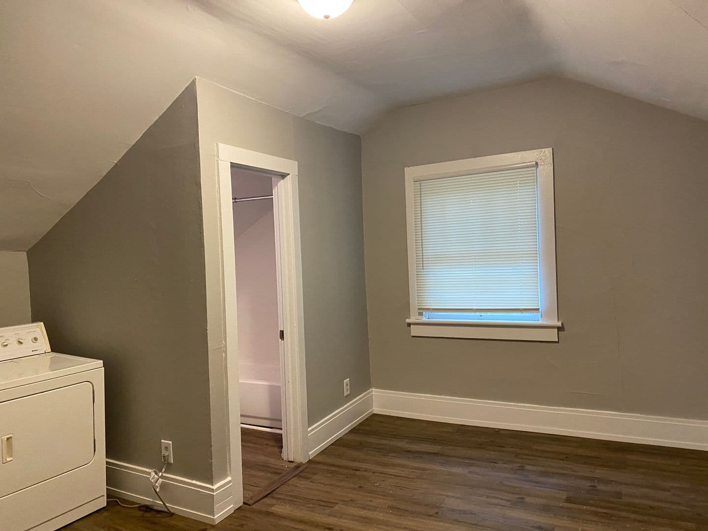 Clarksville Apartment: 443 Greenwood Ave