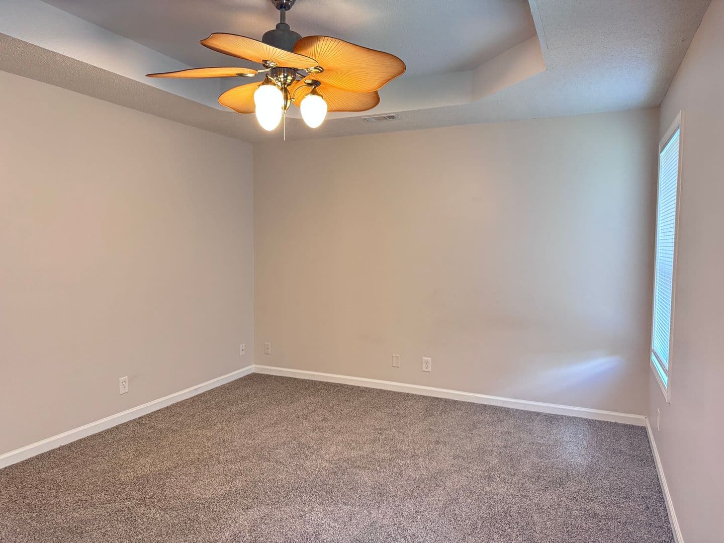Clarksville House: 1349 Jenny Ln