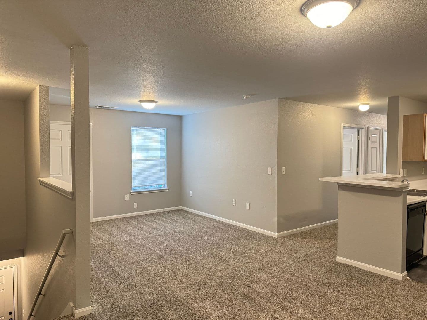 Clarksville Apartment: 2113-2119 Ringgold Ct