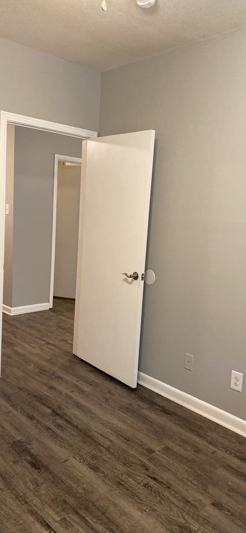 Clarksville Apartment: 812 Bradley St