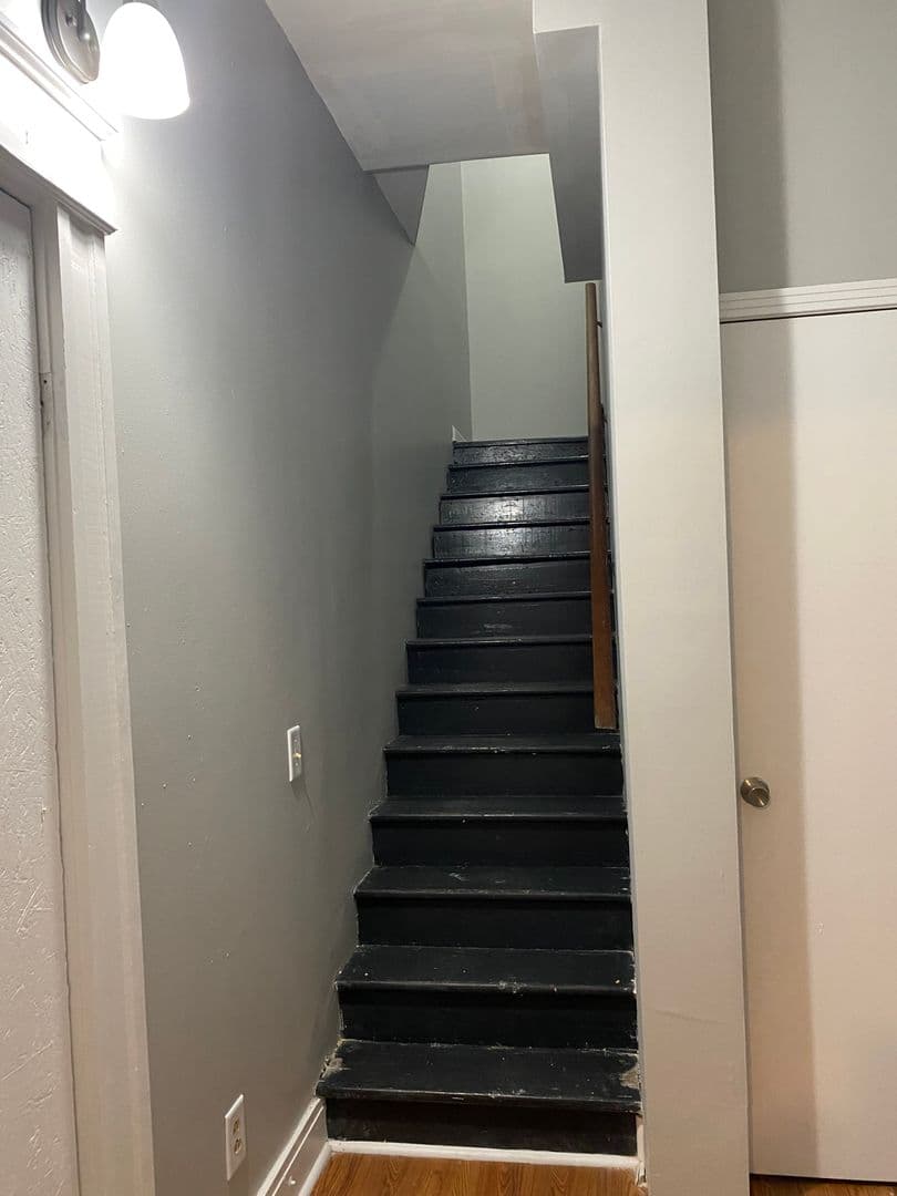 Clarksville Apartment: 445 Greenwood Ave