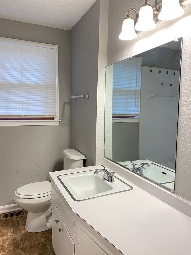 Clarksville House: 222 N. 11th St