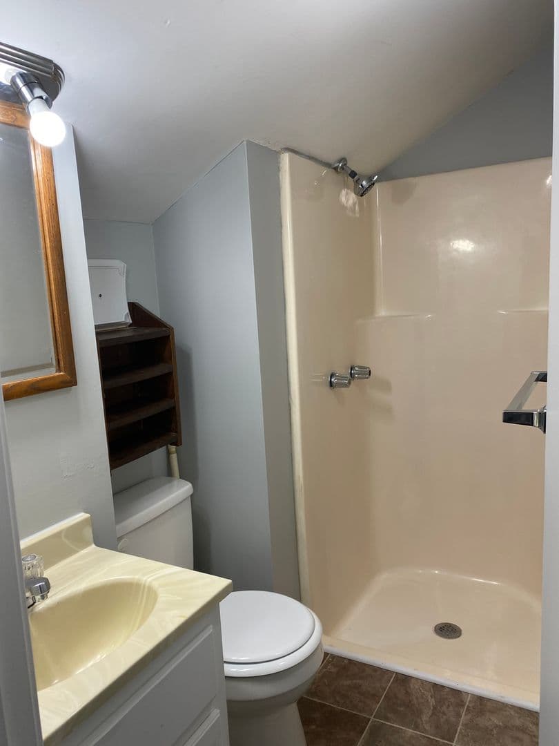 Clarksville Apartment: 445 Greenwood Ave