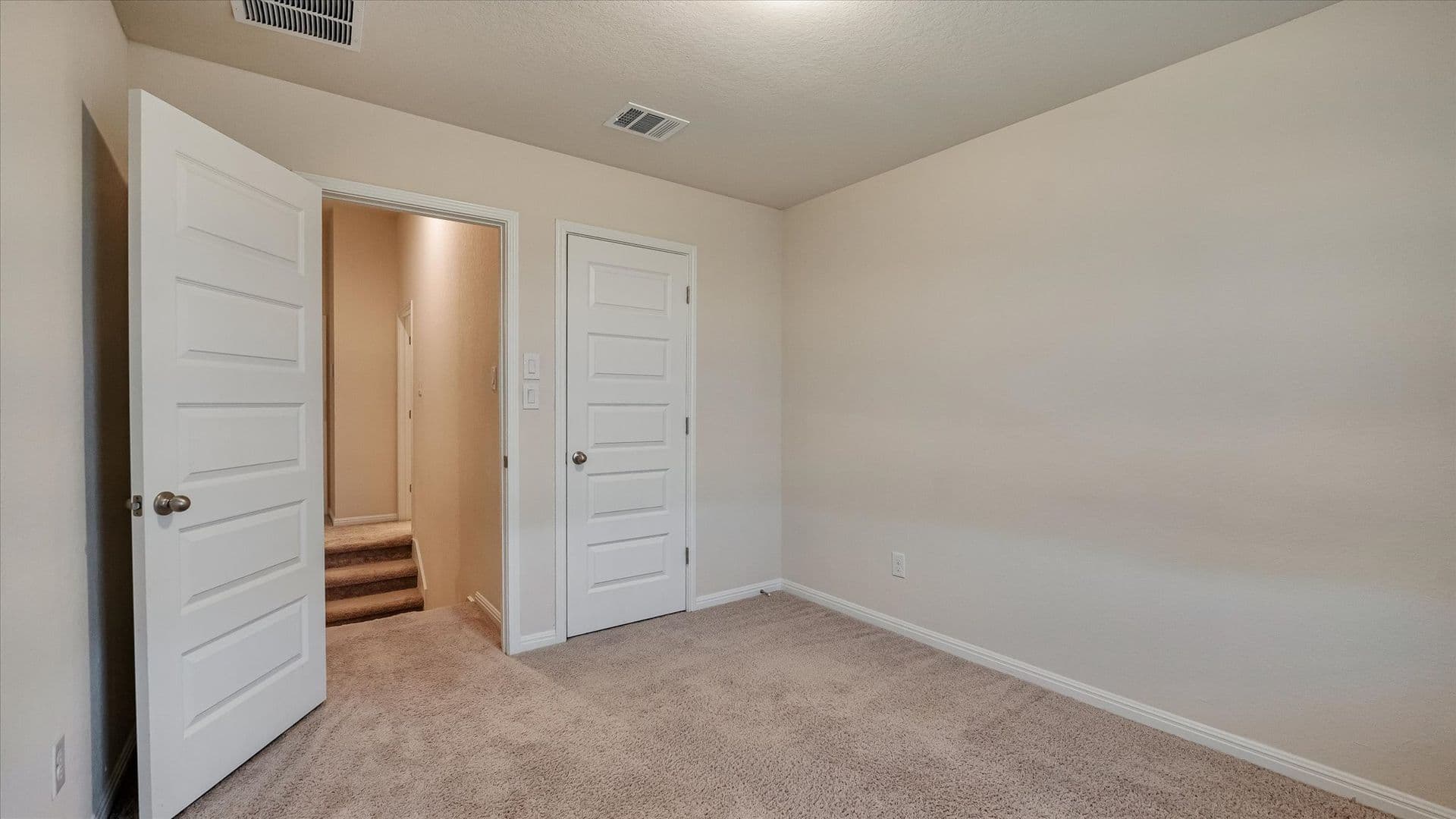 San Antonio House: 2514 Castello Way