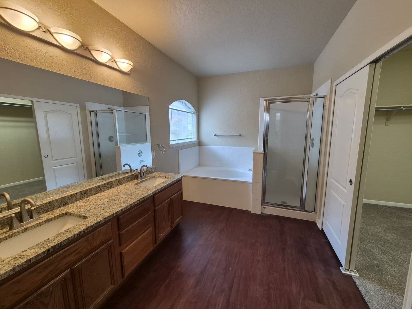 San Antonio House: 21215 Encino Ash