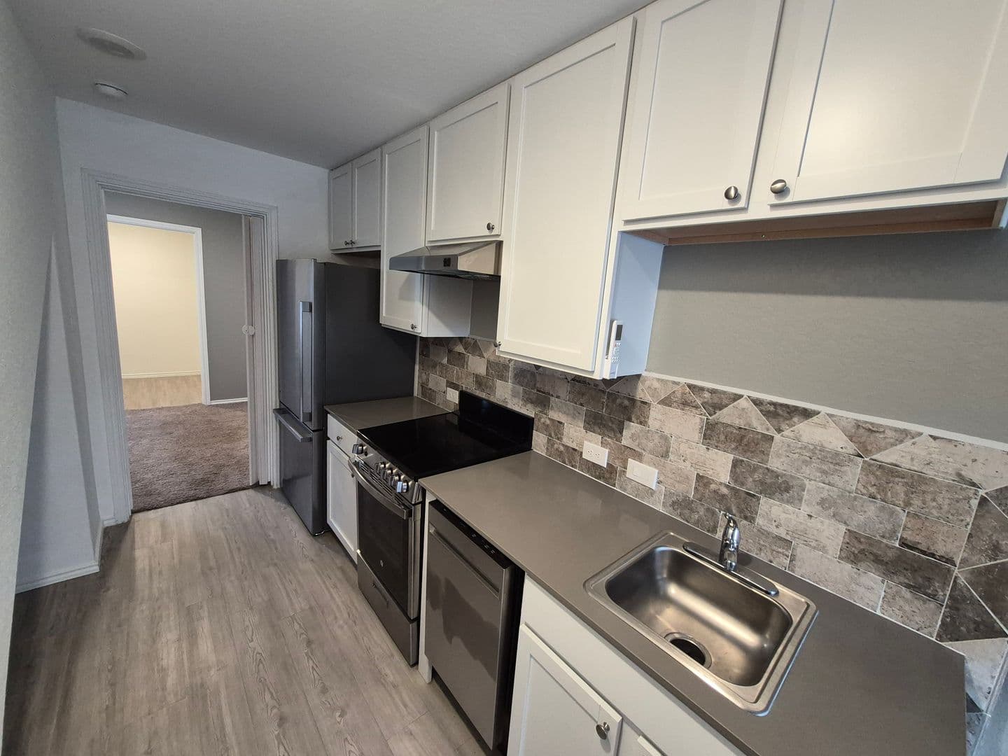 San Antonio House: 7109 Elm Cove