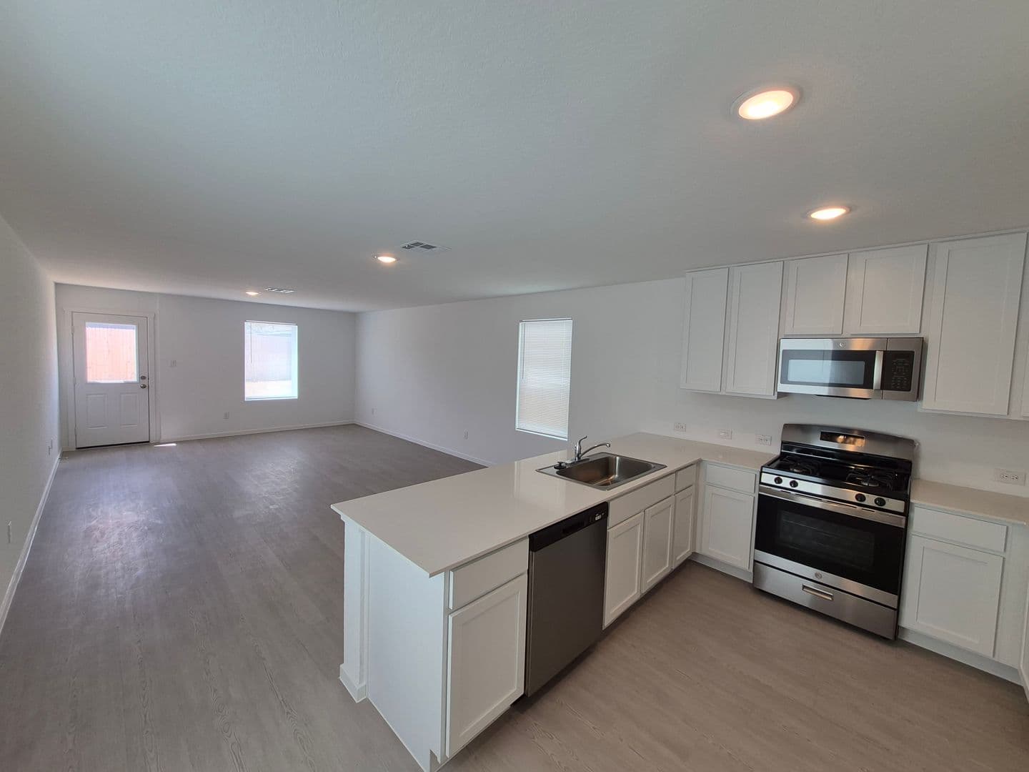 San Antonio House: 8551 Green Bliss