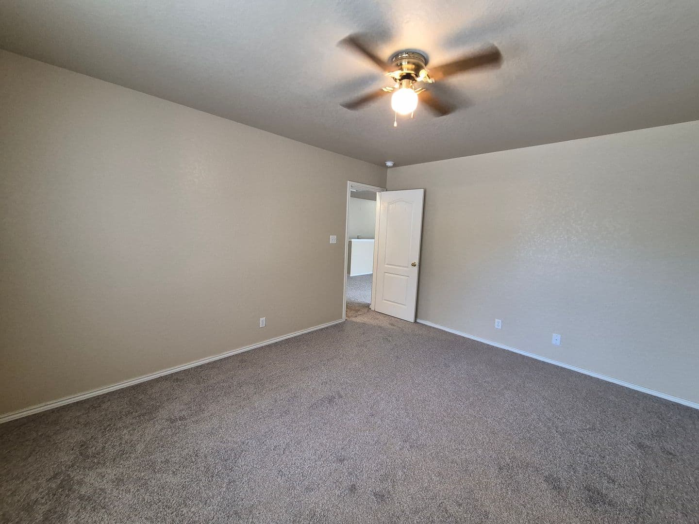 San Antonio House: 21215 Encino Ash