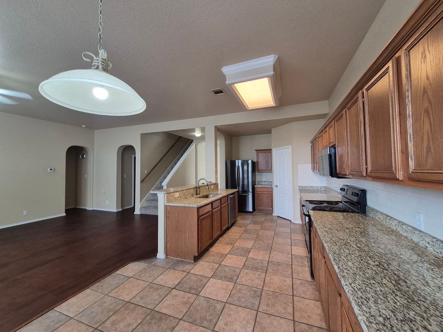 San Antonio House: 21215 Encino Ash