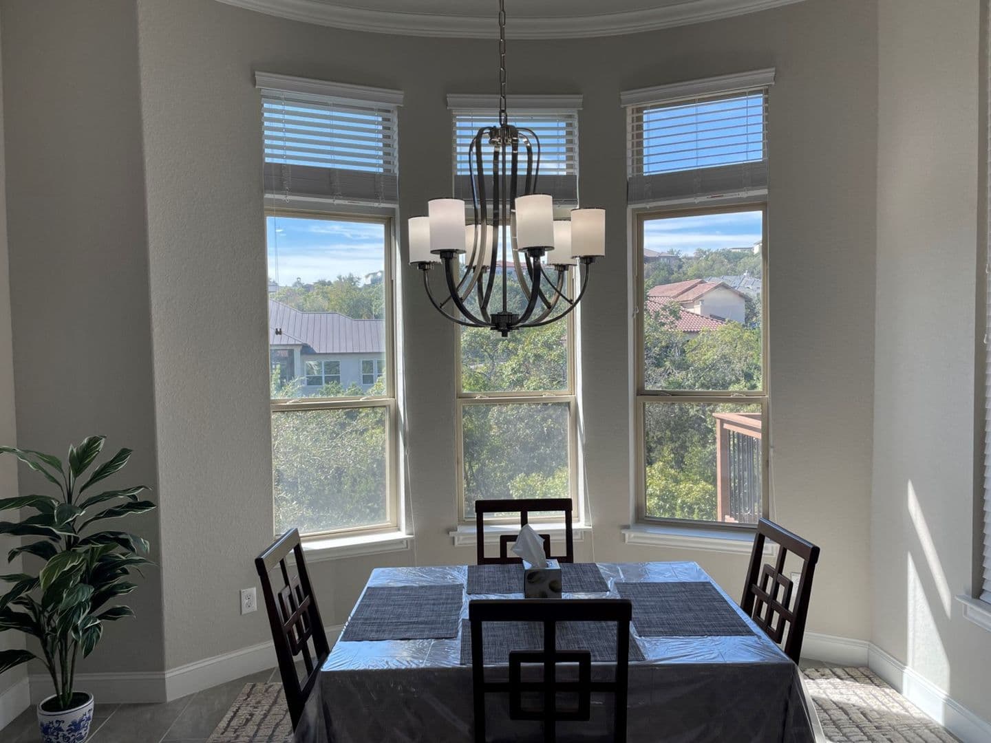 San Antonio House: 7122 Bella Bluff