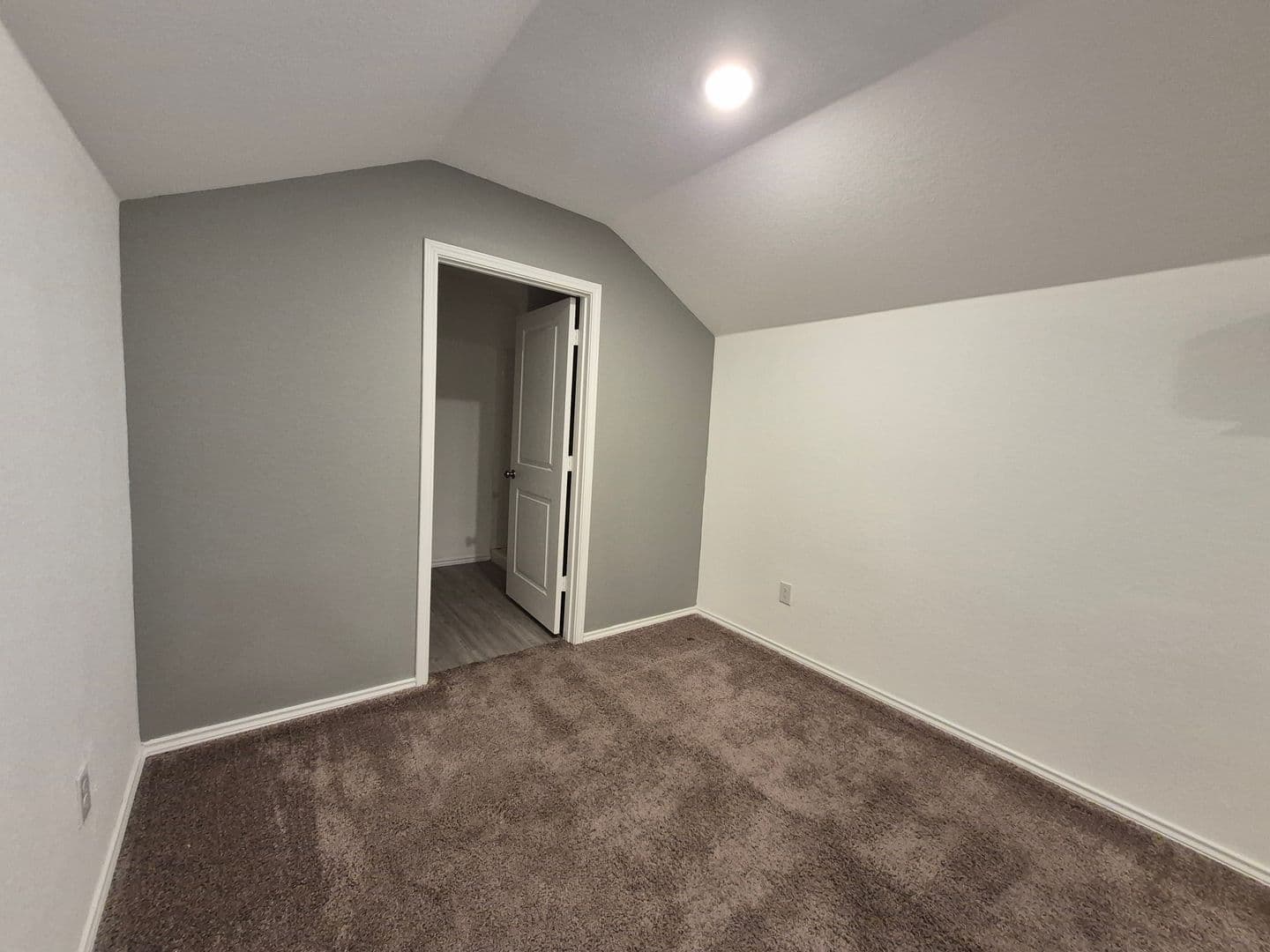 San Antonio House: 7109 Elm Cove