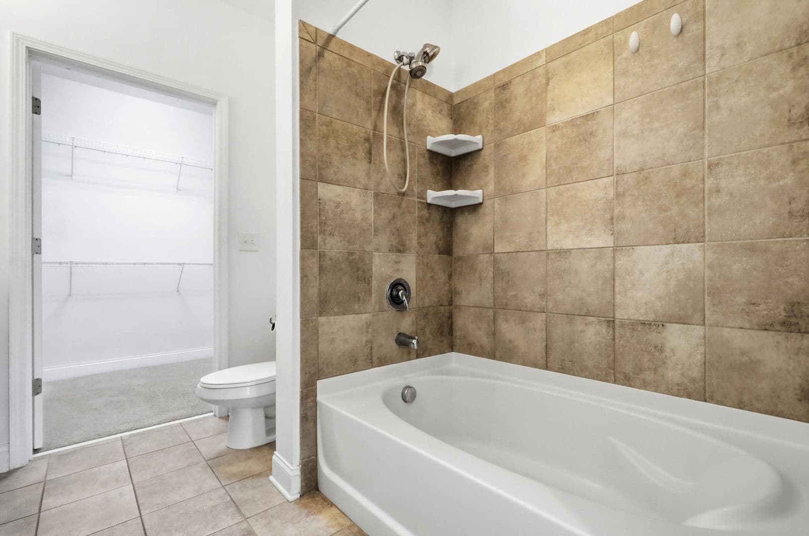 Charlotte Condo: 1000 E Woodlawn Rd #216
