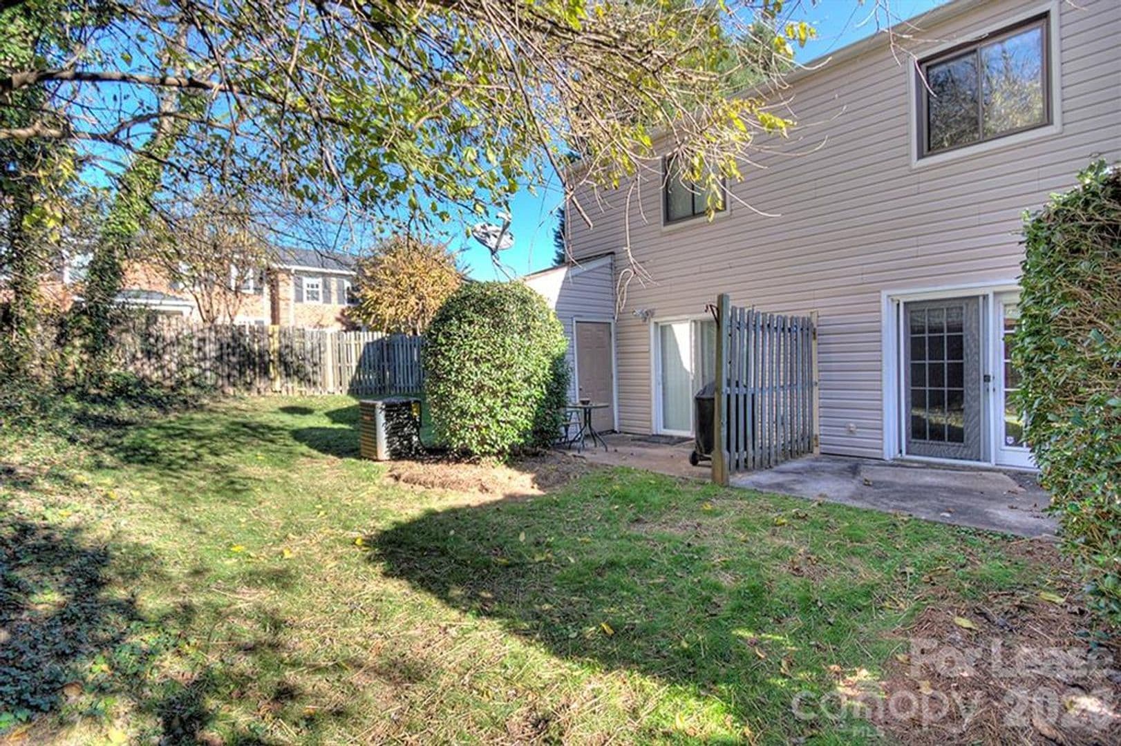 Charlotte House: 951 Hollywood St #K