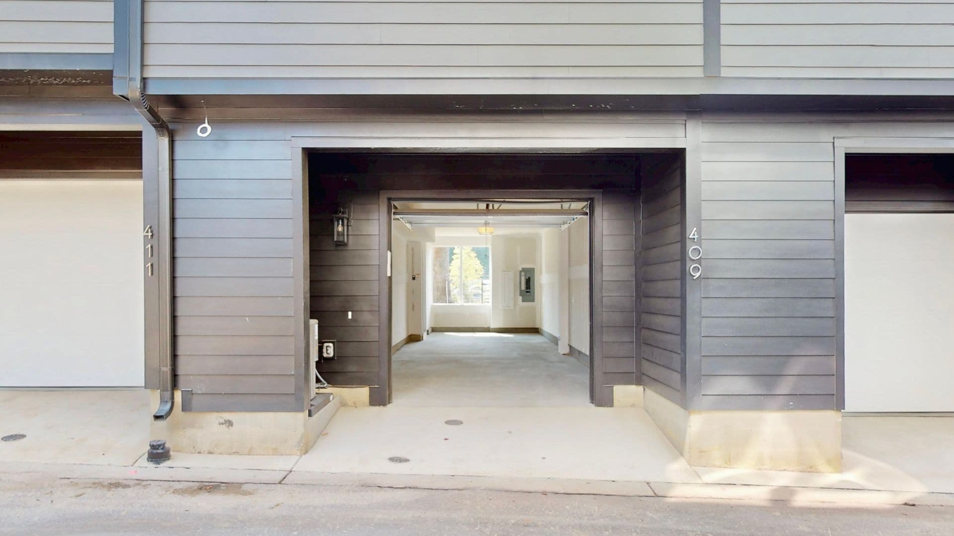 Charlotte Townhome: 409 Devender Lane