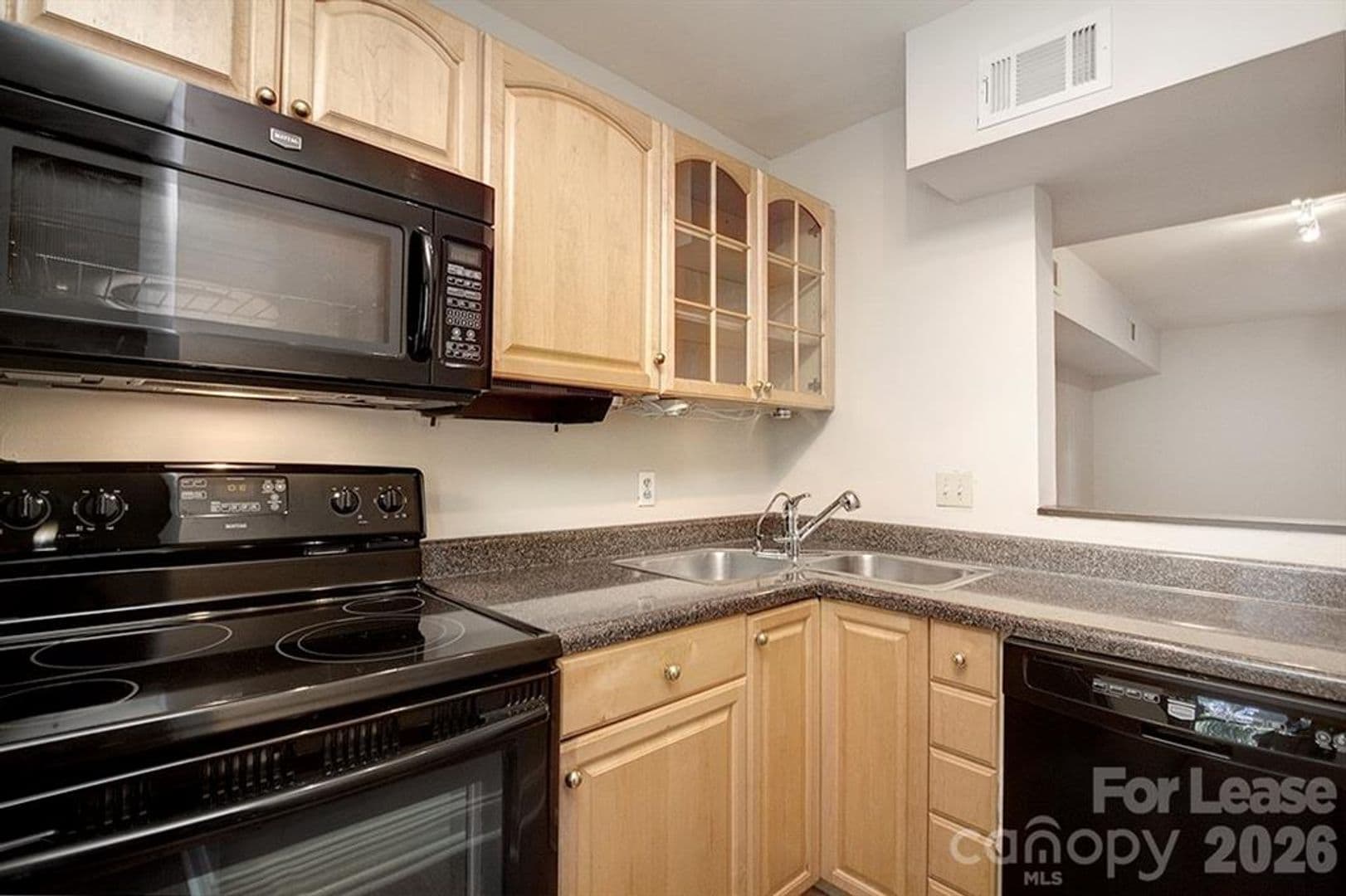 Charlotte House: 951 Hollywood St #K