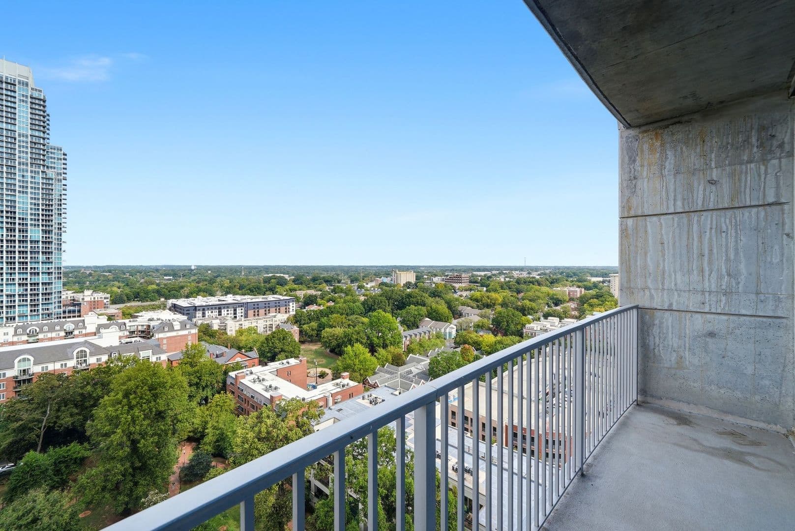 Charlotte Condo: 210 N Church St. #1608