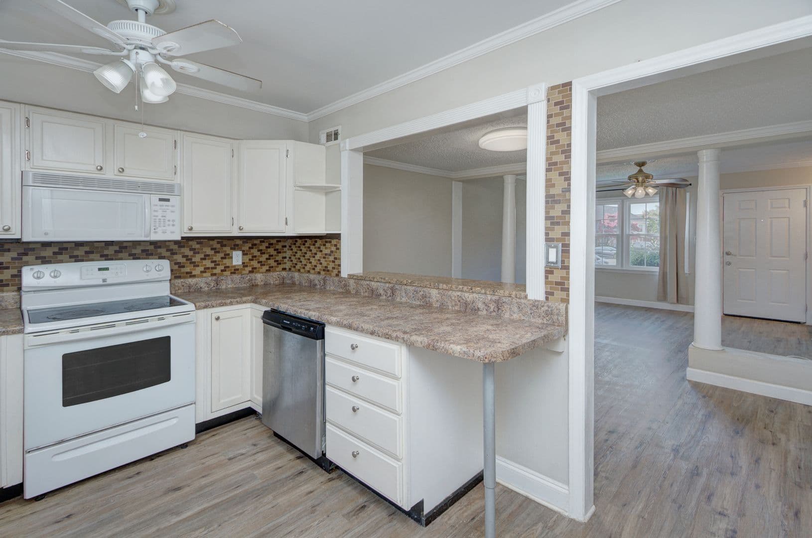 Charlotte Condo: 6242 Old Pineville Road #A