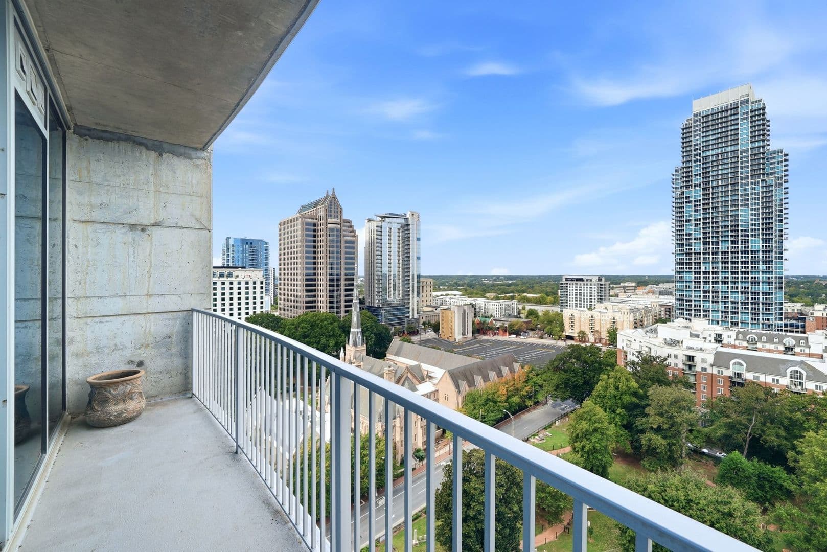 Charlotte Condo: 210 N Church St. #1608