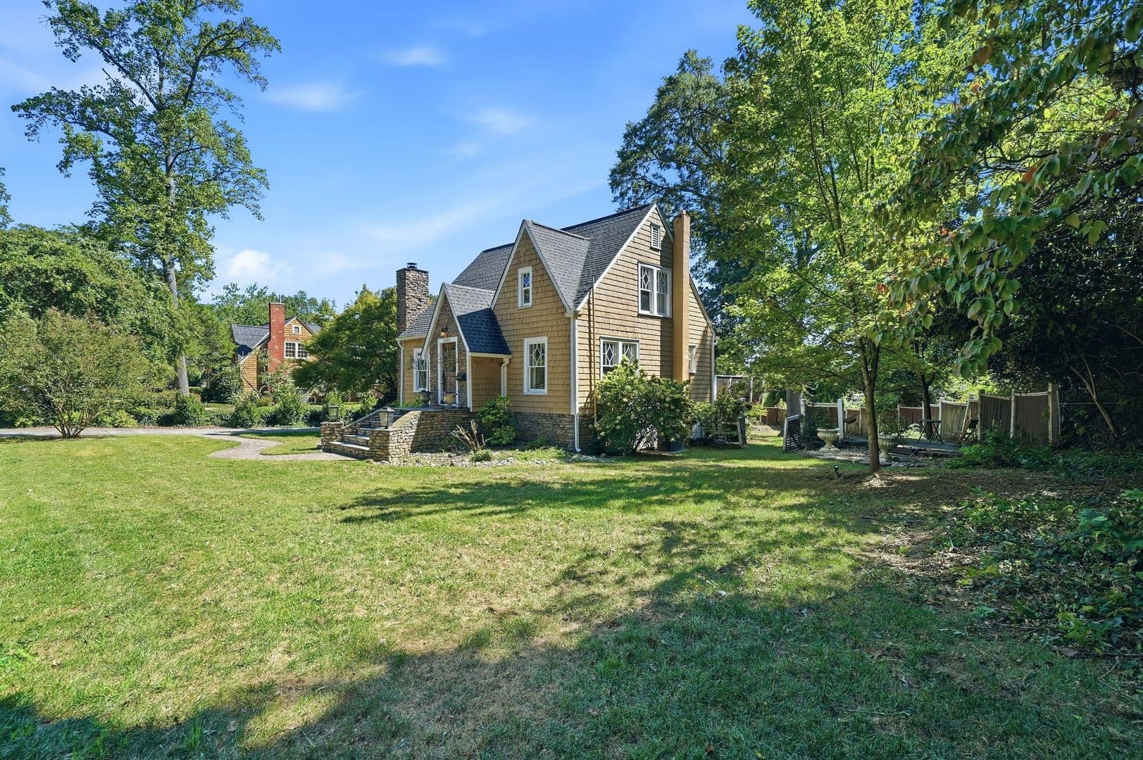 Charlotte House: 3305 Cambridge Road