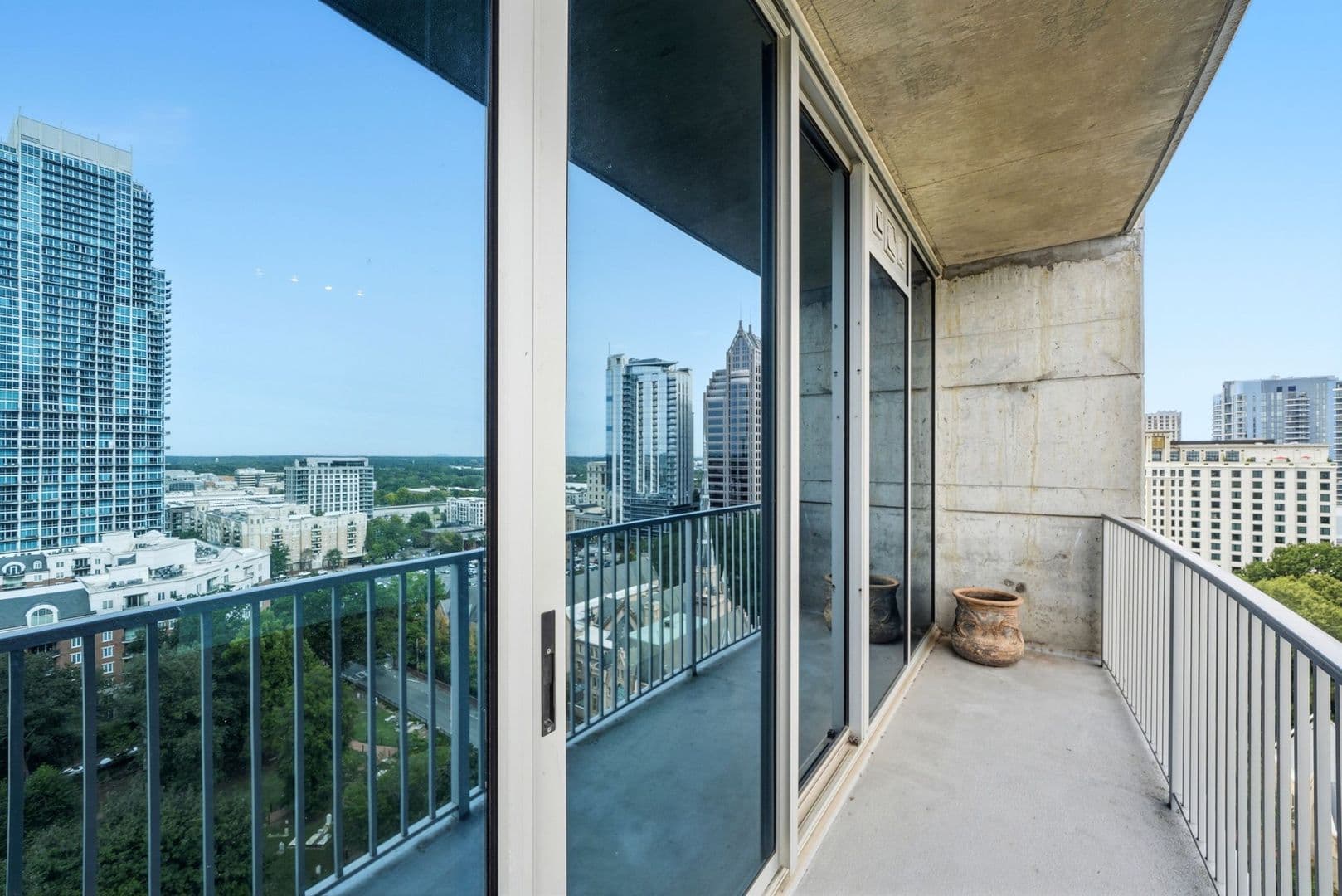 Charlotte Condo: 210 N Church St. #1608