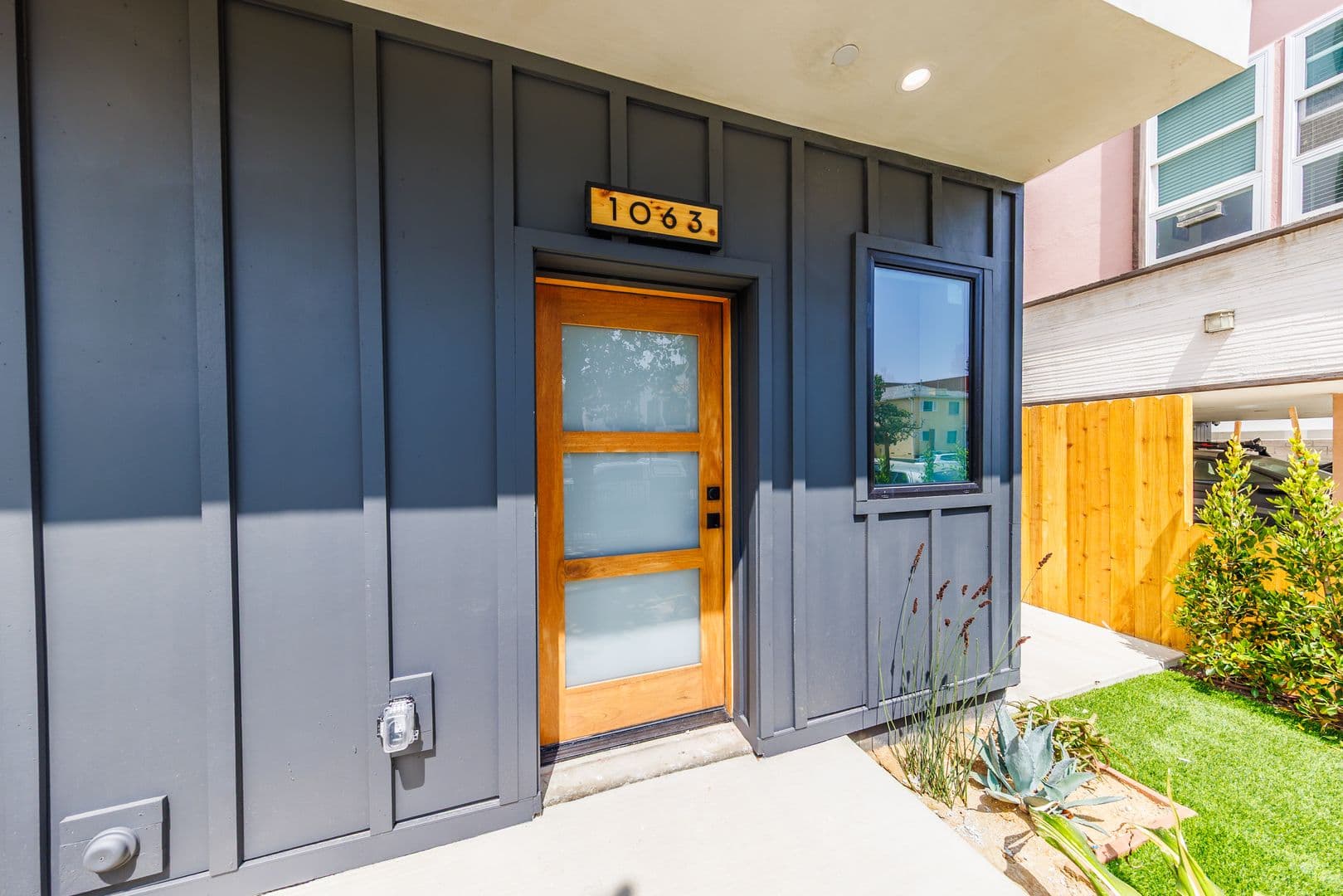 Los Angeles Apartment: 1065 S. Corning St