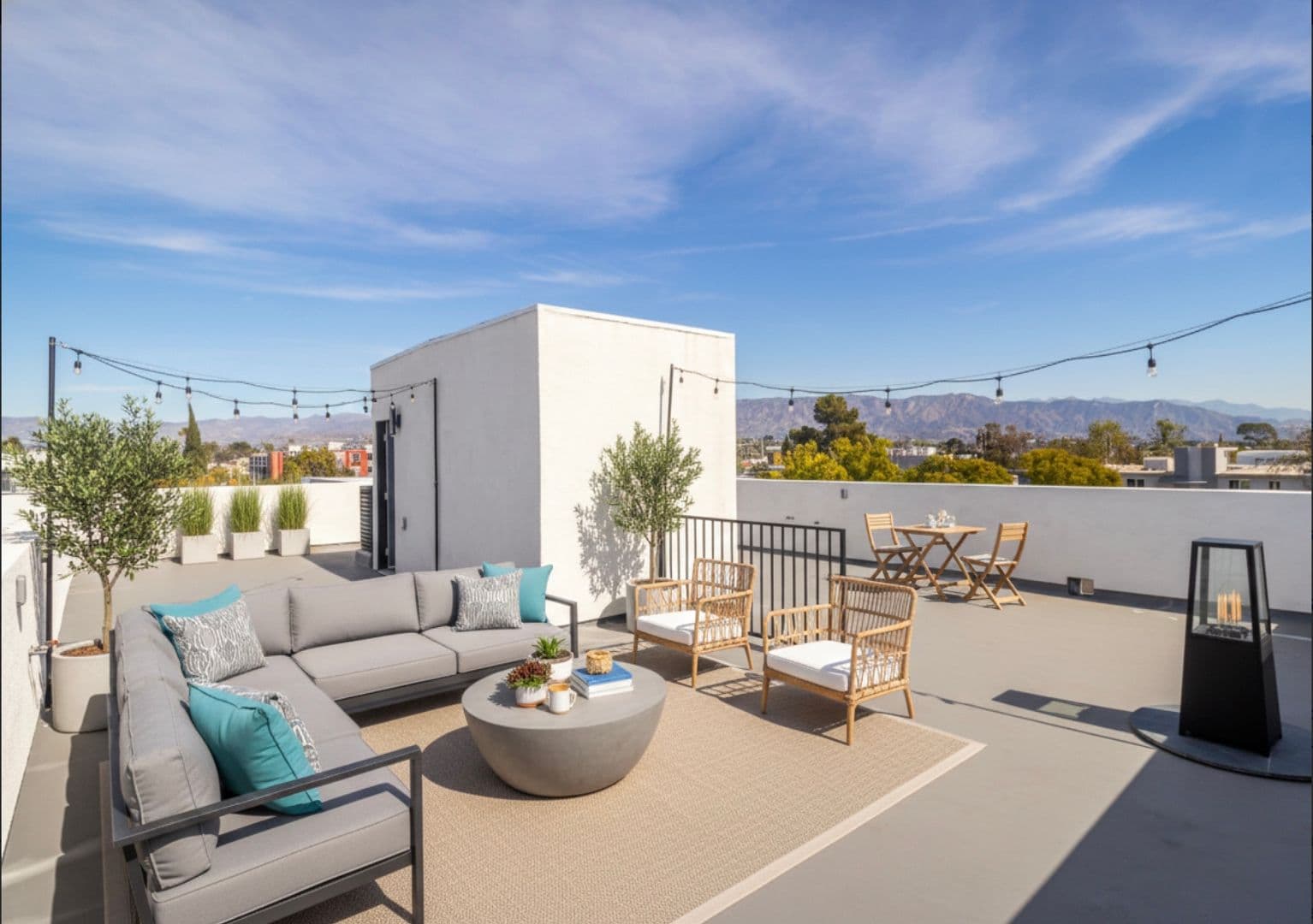 North Hollywood Townhome: 5132 Riverton Ave