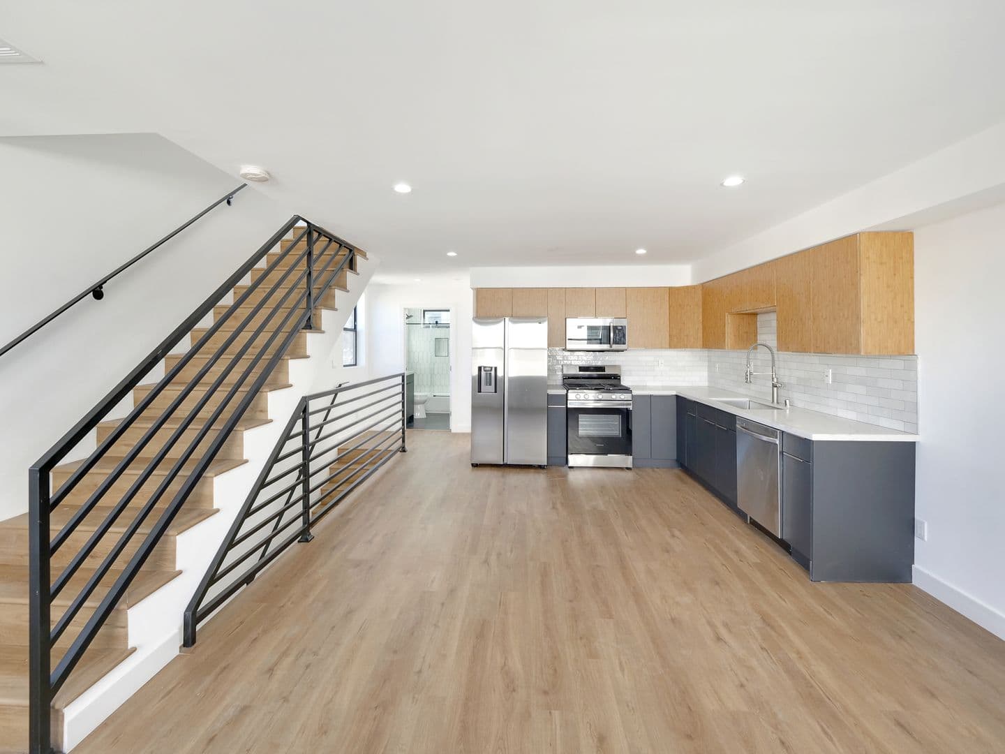 Los Angeles Apartment: 1856 S. Redondo Blvd