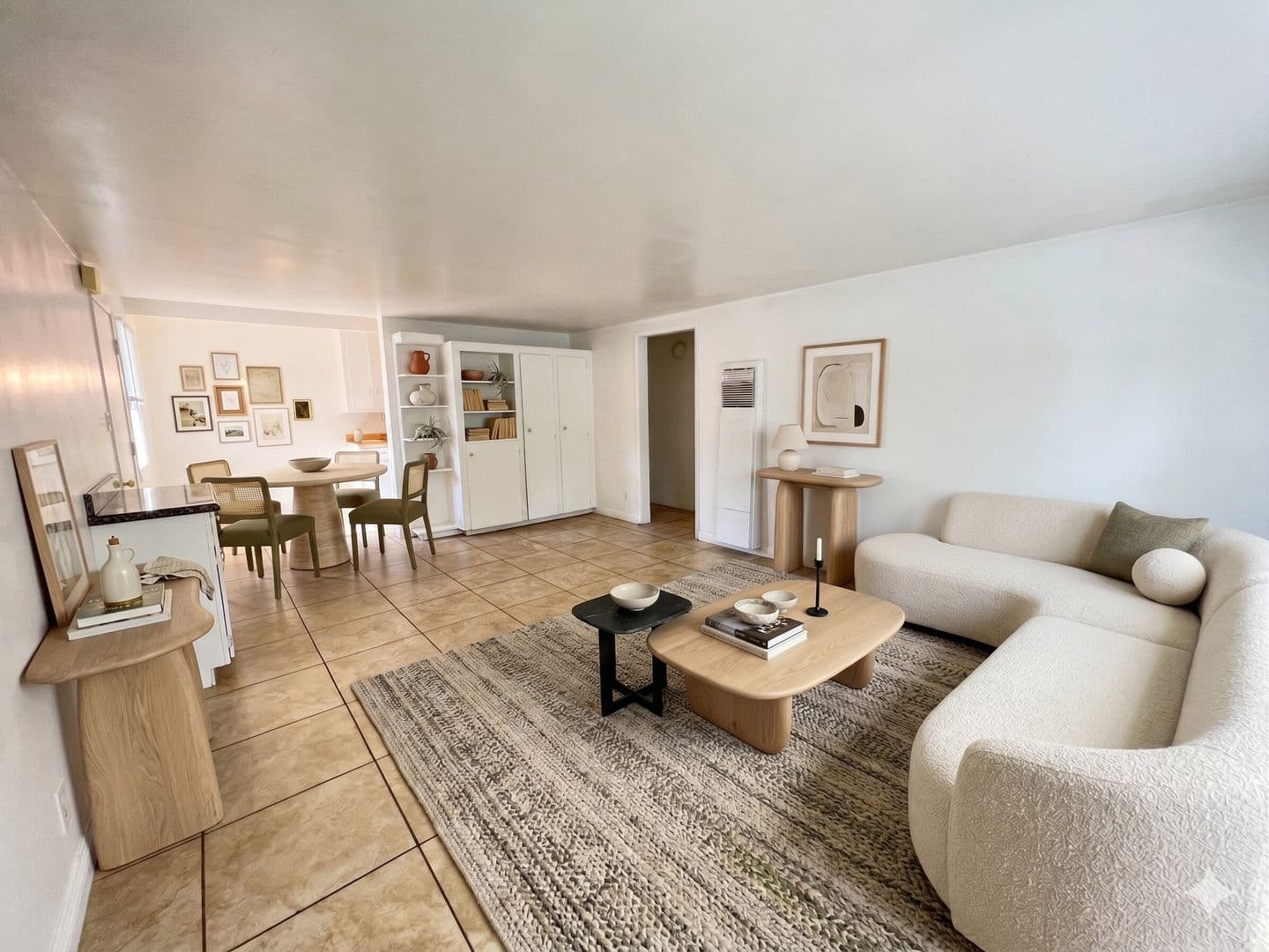 Culver City Apartment: 11515 Bradson Pl