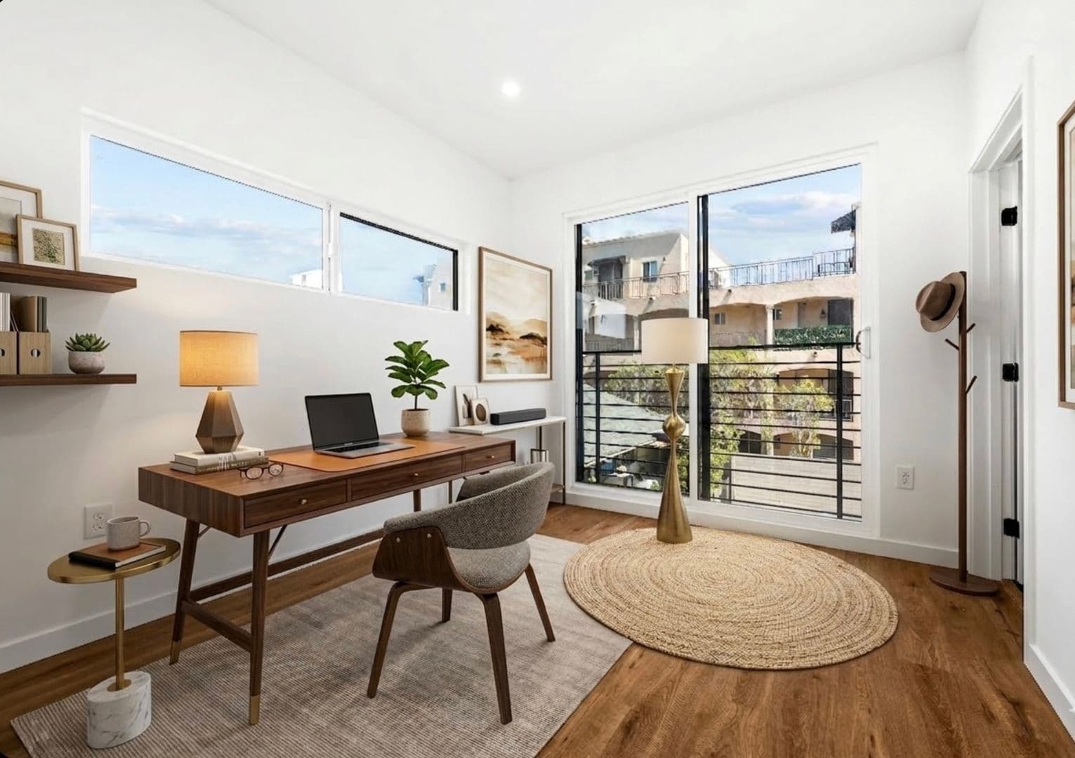 Los Angeles Apartment: 926 S Harvard Blvd
