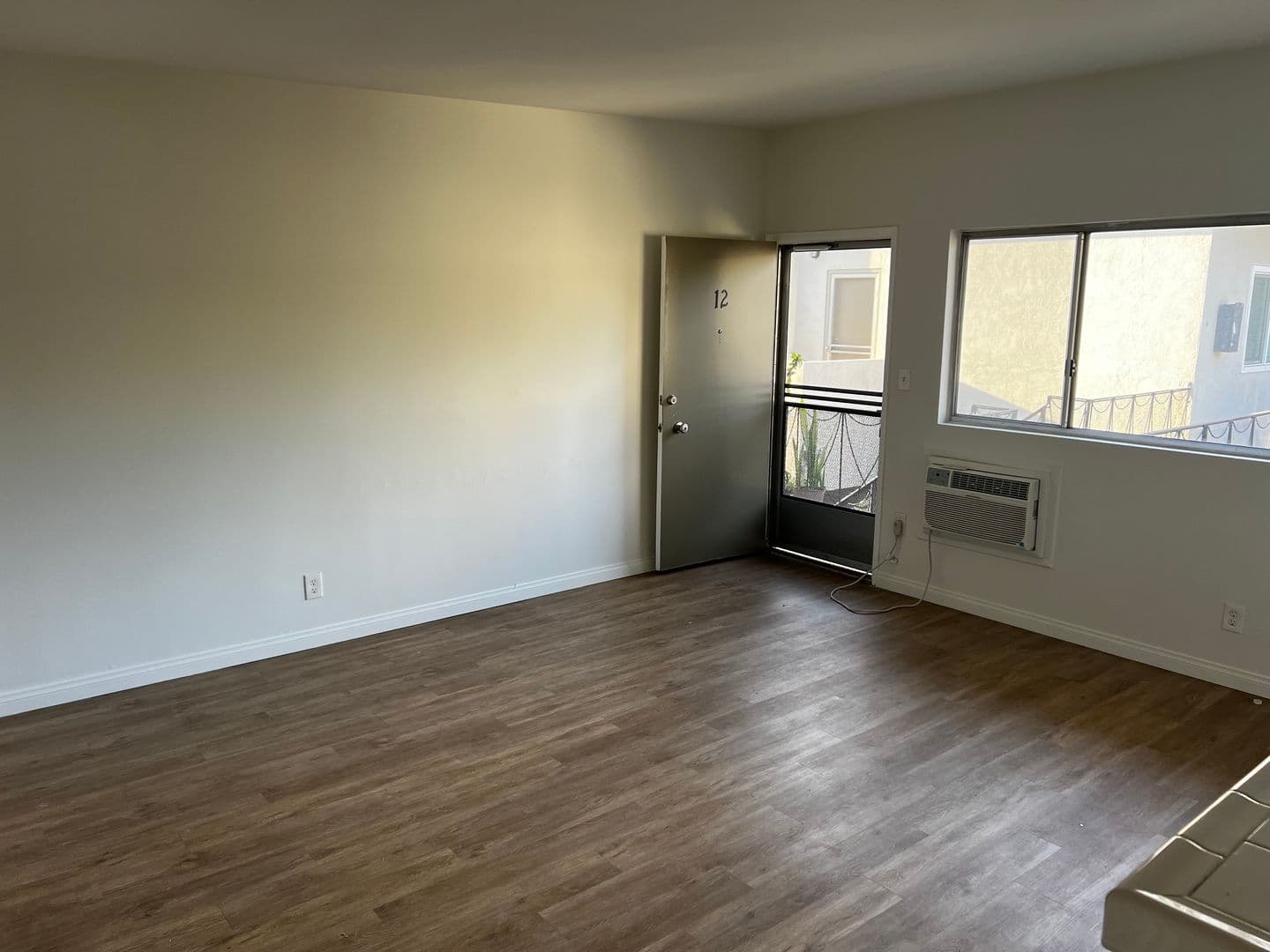 Glendale Apartment: 600 N Louise St