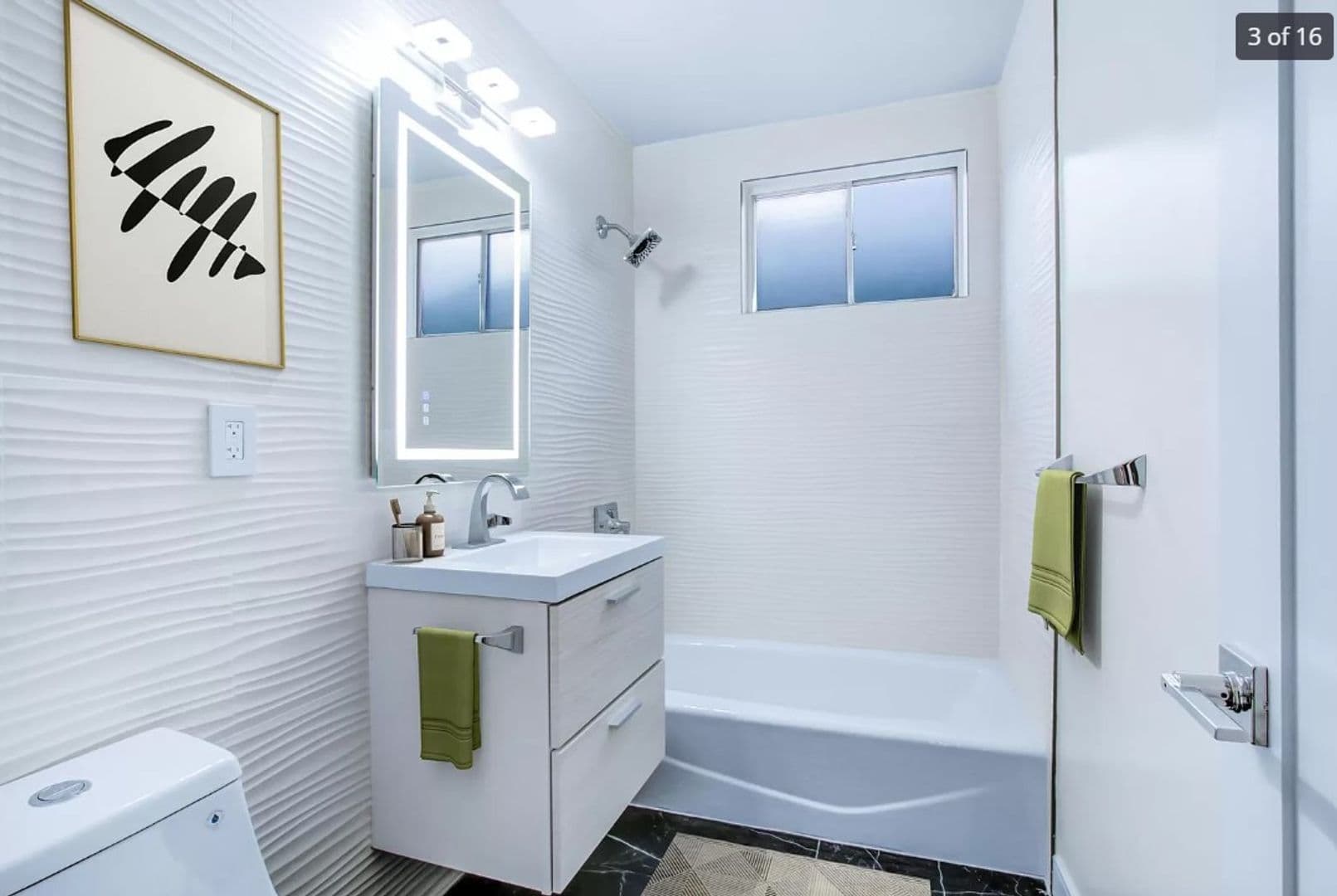 Burbank Apartment: 2001 Peyton Ave