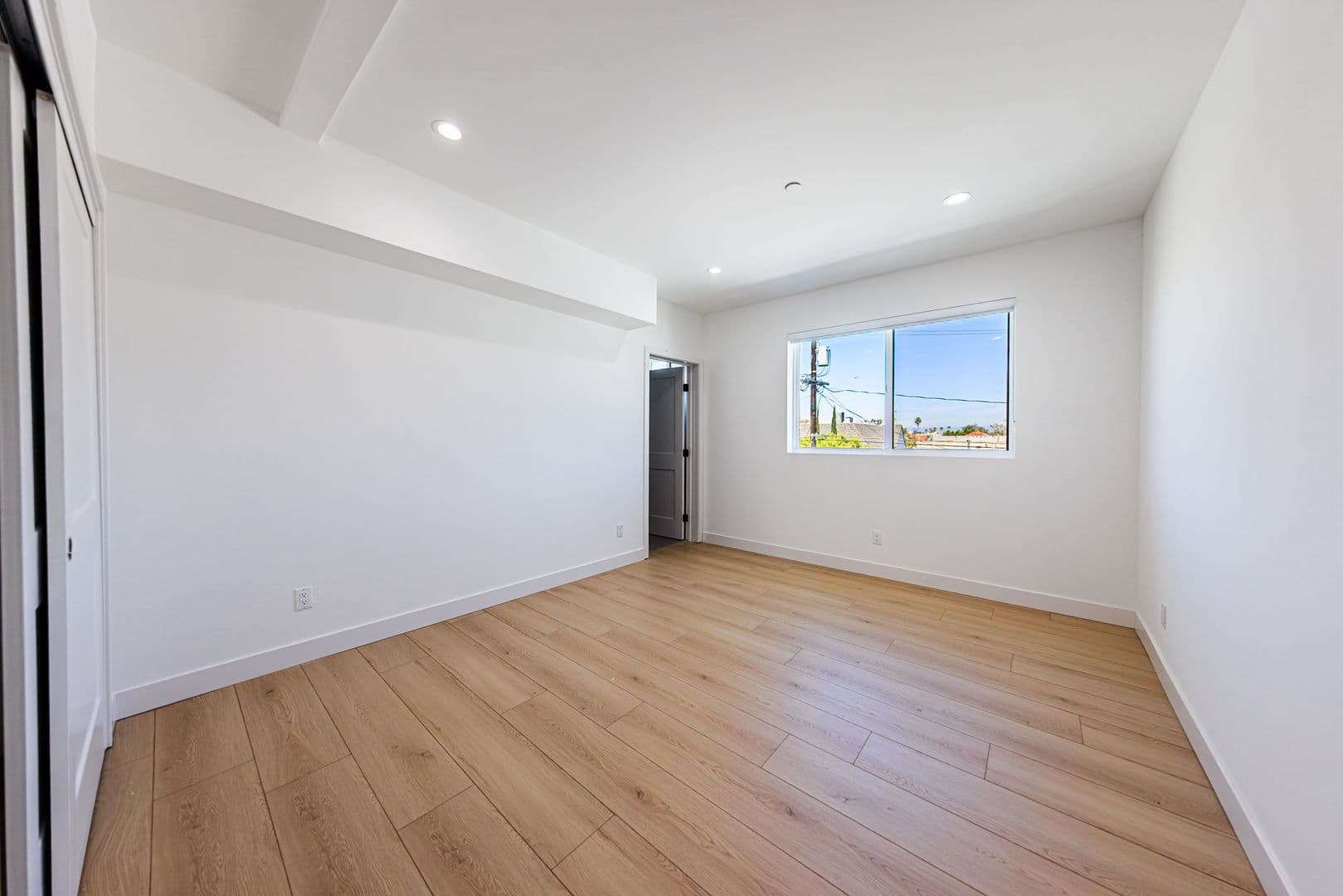 Los Angeles Apartment: 1021 S. Citrus Ave.