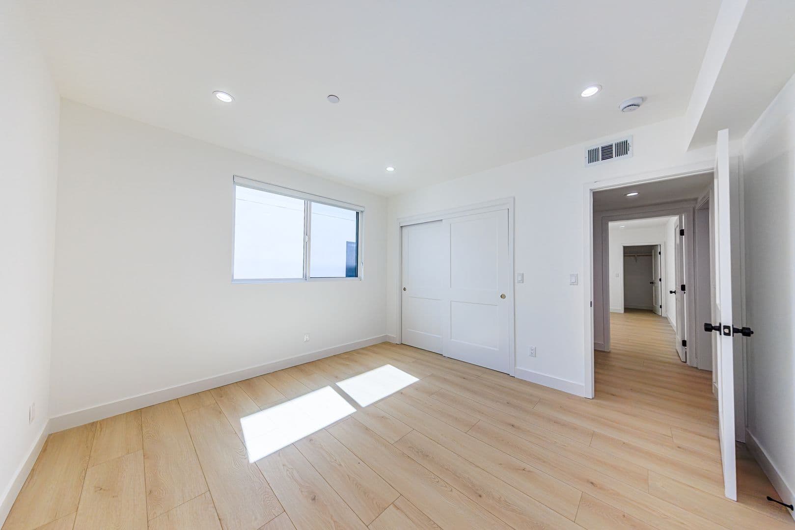 Los Angeles Apartment: 1021 S. Citrus Ave.